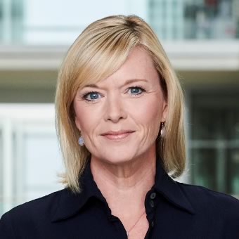 Julie Etchingham